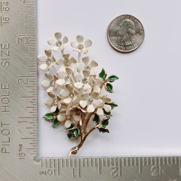VTG Mid Century Enamel Dogwood Brooch Rhinestones Flowers Gold Tone Floral Pin - Picture 9 of 10